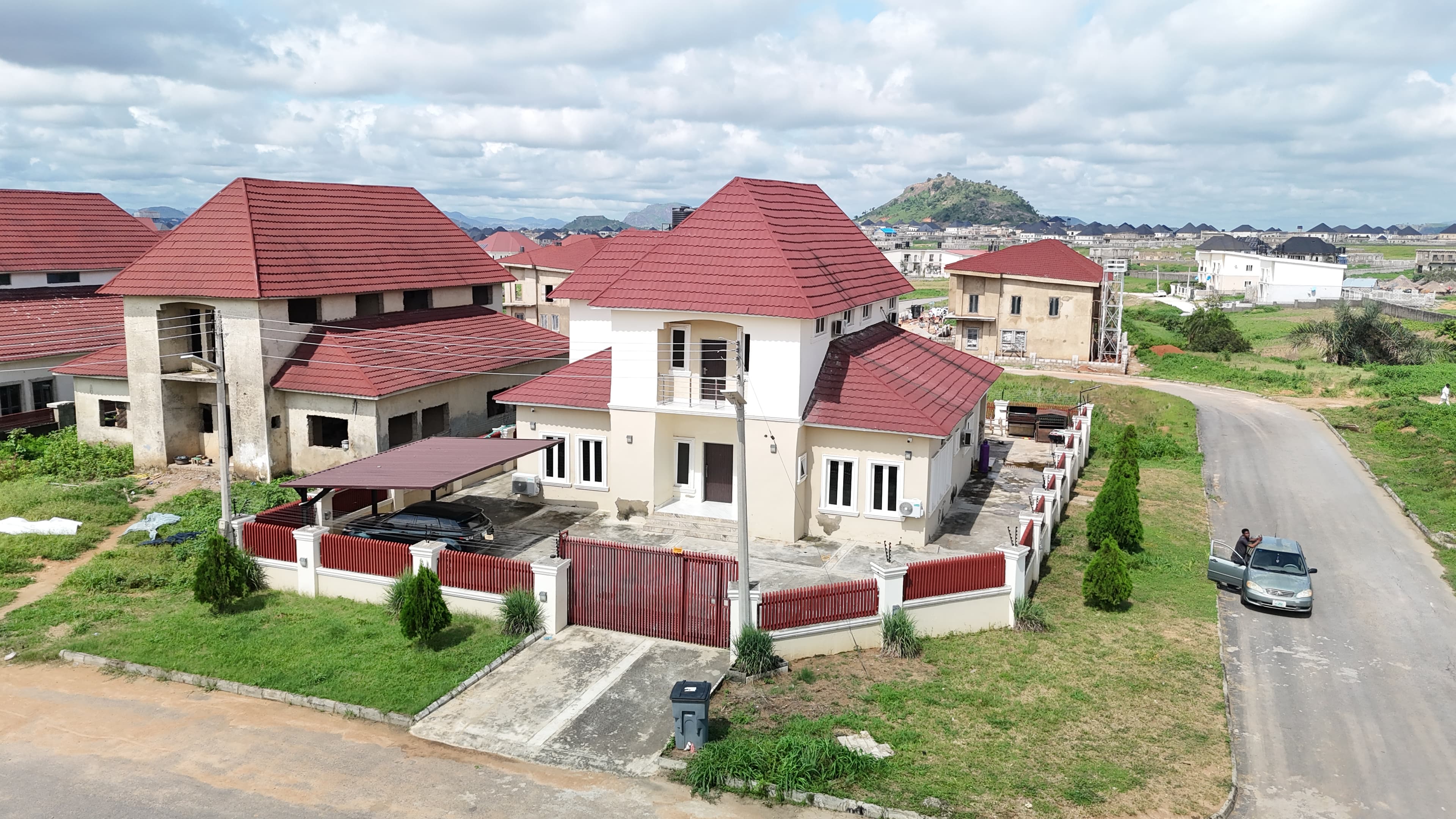 Finished 3 bedroom duplex with penthouse and BQ at River Park Estate